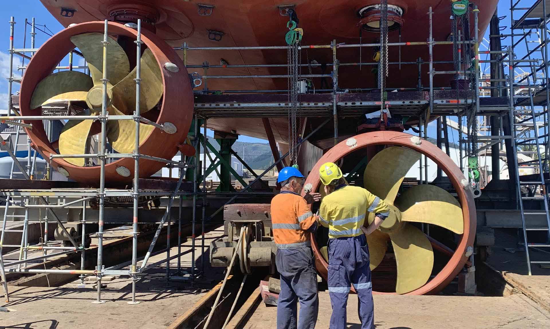 Attachments welded to the ship's hull allowed the Azmi drive units to be lowered on chain blocks